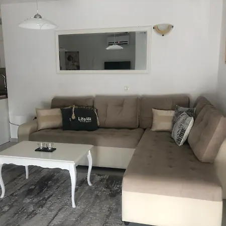 Perla Apartment *